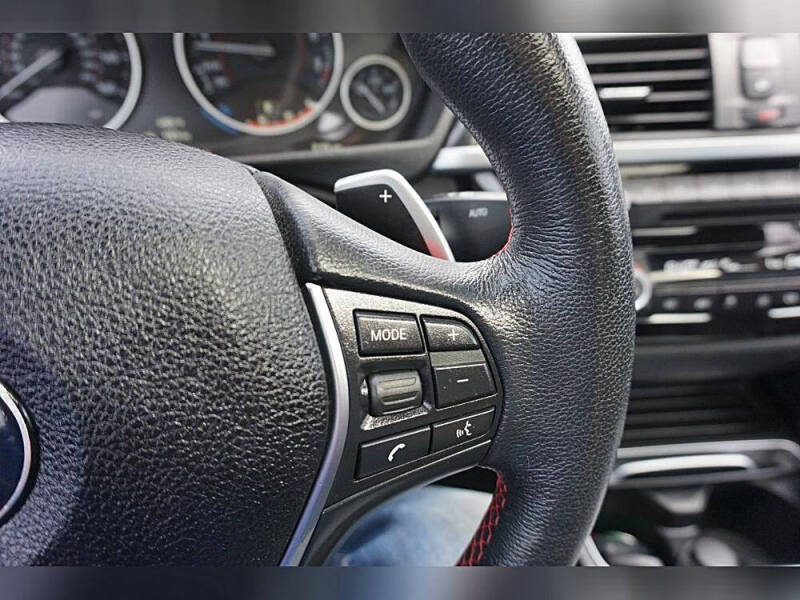 2018 BMW 3 Series 330i xDrive