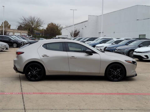 2022 Mazda Mazda3 Hatchback Premium Plus