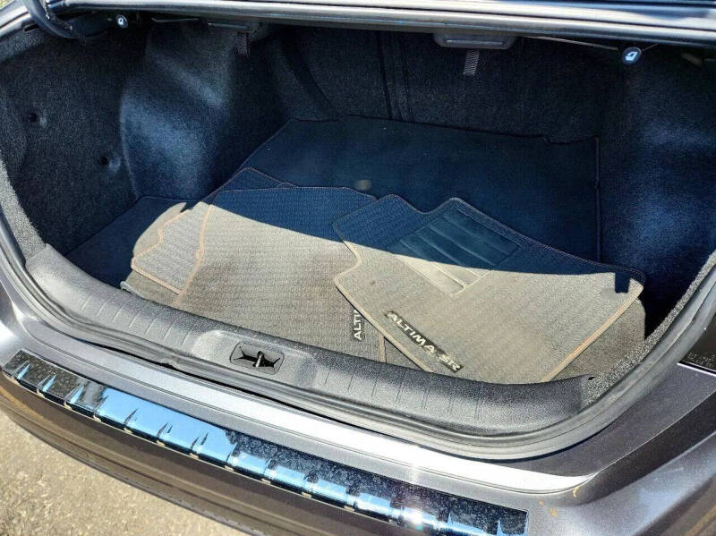 2020 Nissan Altima 2.5 SR