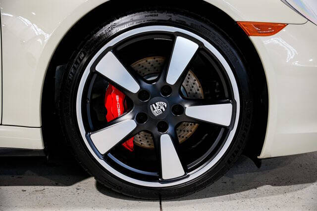 2014 Porsche 911 Carrera S