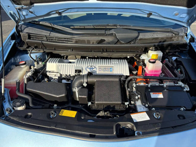 2015 Toyota Prius Plug-in Hybrid