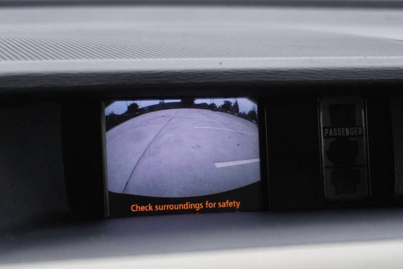 2013 Toyota Sienna LE 7-Passenger Auto Access Seat