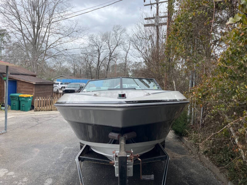 1985 Chaparral 235 XLC