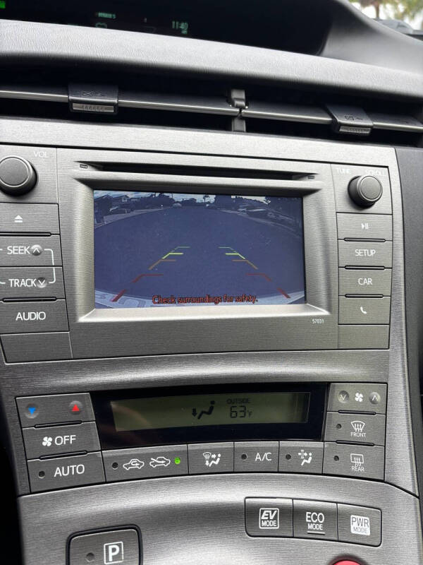 2013 Toyota Prius Two