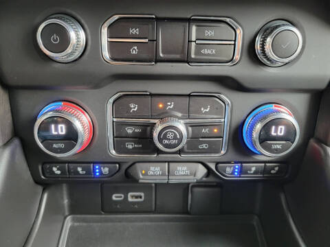 2023 GMC Yukon XL AT4