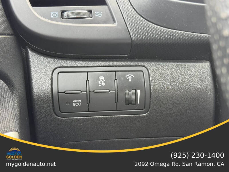 2013 Hyundai Accent SE