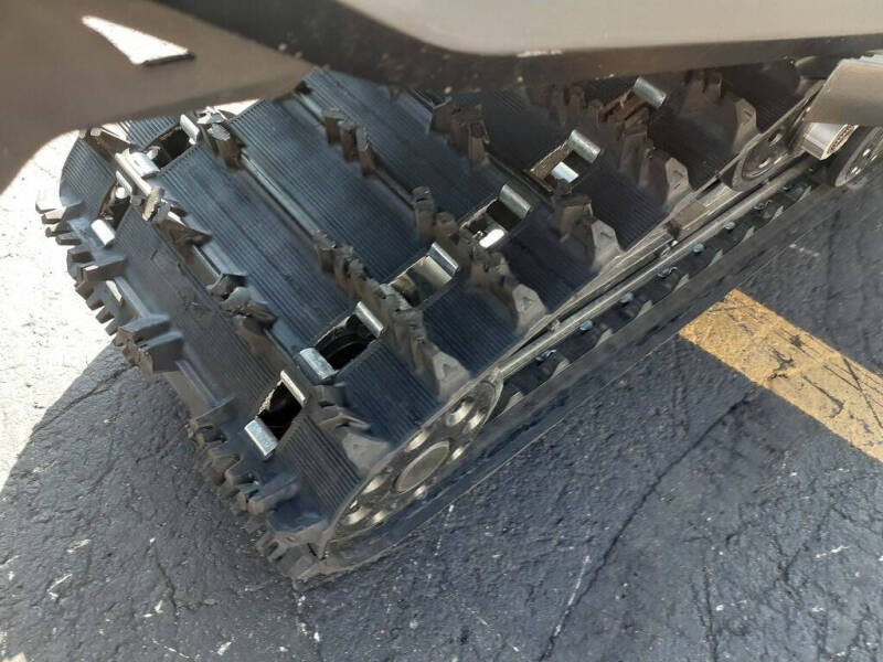 2019 Ski-Doo MXZ® X 850 E-TEC Ripsaw 1