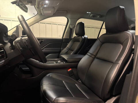 2023 Lincoln Aviator Standard