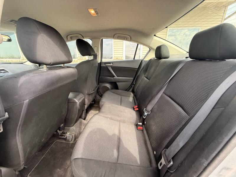2013 Mazda MAZDA3 i SV