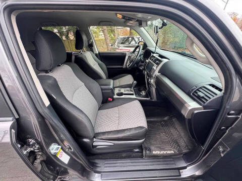 2017 Toyota 4Runner SR5