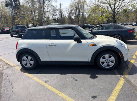2017 MINI Hardtop 2 Door Cooper