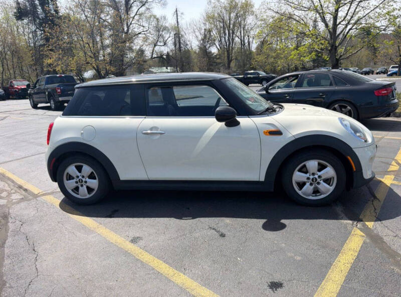 2017 MINI Hardtop 2 Door Cooper