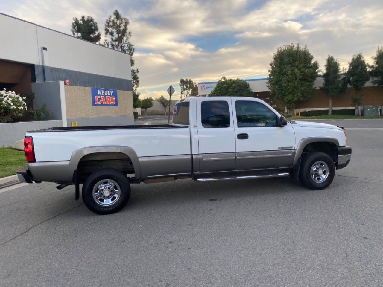 2006 Chevrolet Silverado 2500HD for sale at ZRV AUTO INC in Brea, CA