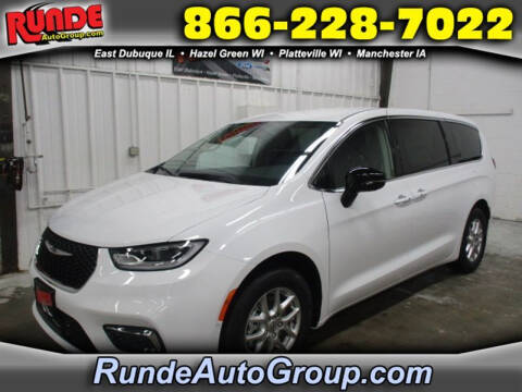 2024 Chrysler Pacifica for sale at Runde PreDriven in Hazel Green WI