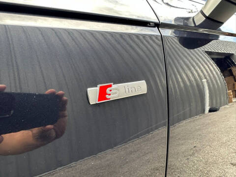 2017 Audi A4 2.0T quattro Premium Plus