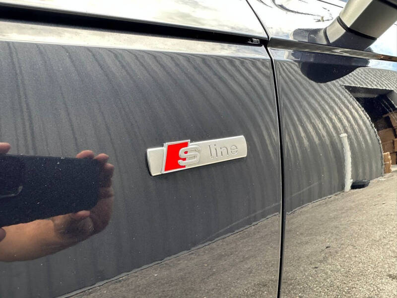 2017 Audi A4 2.0T quattro Premium Plus