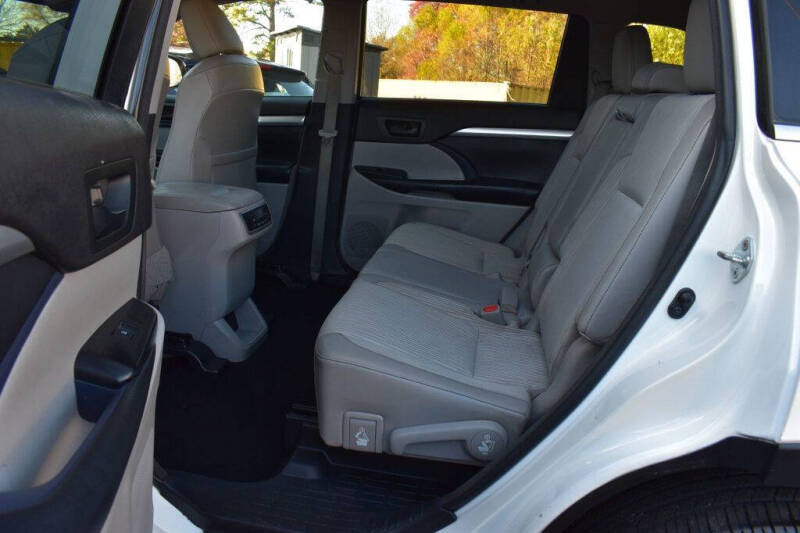 2015 Toyota Highlander LE Plus