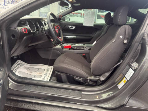 2020 Ford Mustang EcoBoost