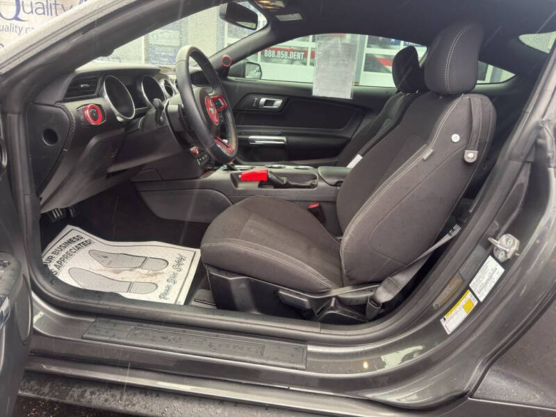 2020 Ford Mustang EcoBoost