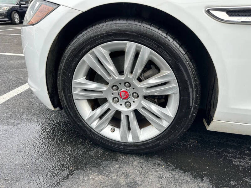 2017 Jaguar XF 35t Premium