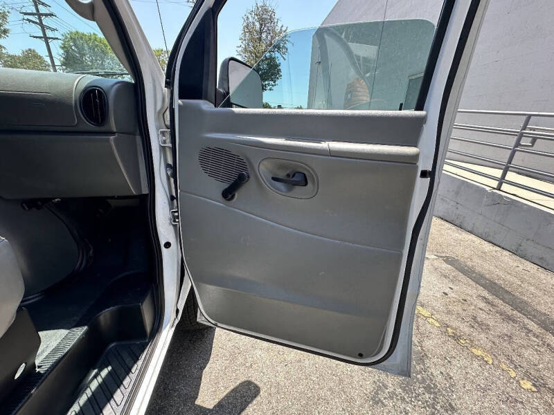2006 Ford E-Series