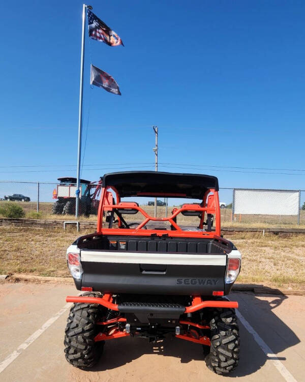2024 Segway UT10 S