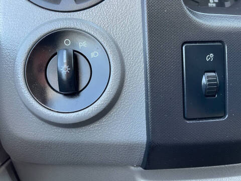 2013 Ford E-Series E-250