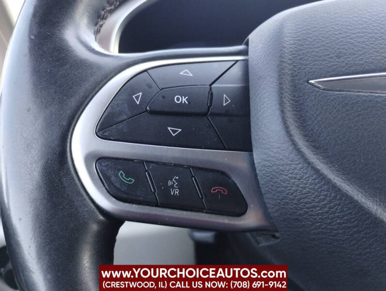 2017 Chrysler Pacifica Touring-L Plus