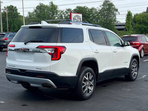 2023 GMC Acadia SLT