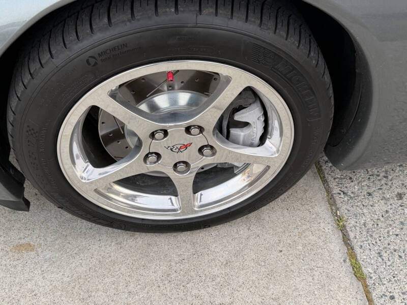 2004 Chevrolet Corvette
