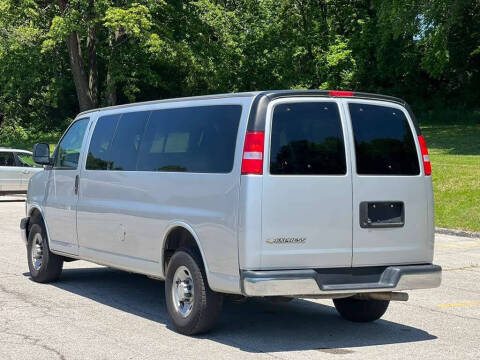 2022 Chevrolet Express LT 3500