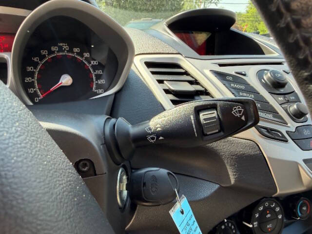 2013 Ford Fiesta SE