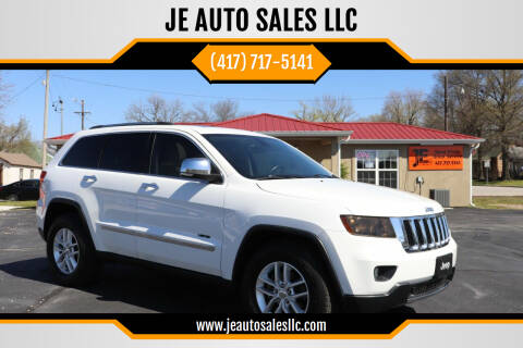 2013 Jeep Grand Cherokee for sale at JE AUTO SALES LLC in Webb City MO