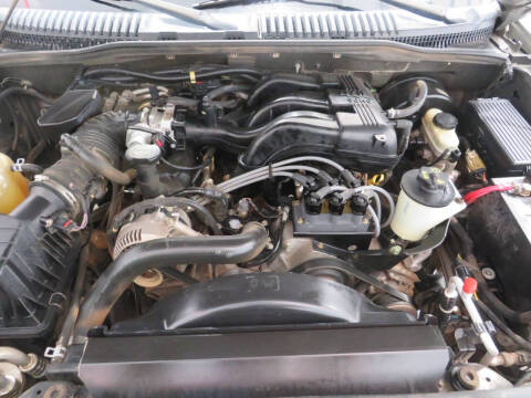 2004 Ford Explorer XLT