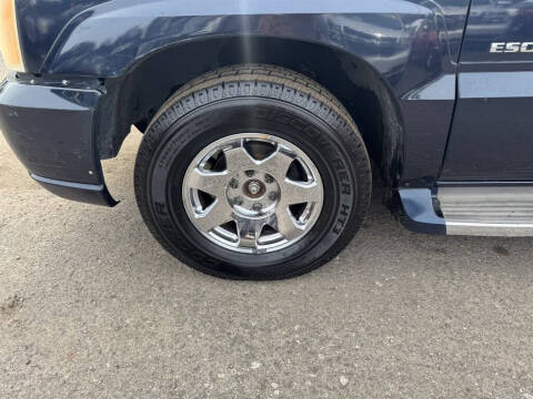 2005 Cadillac Escalade