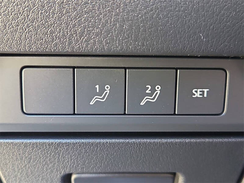 2024 Mazda Mazda3 Hatchback 2.5 Carbon Turbo