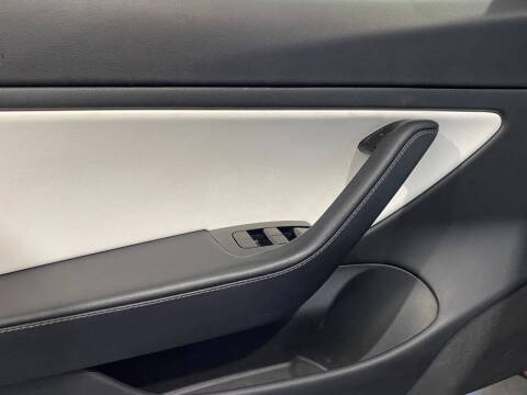 2018 Tesla Model 3 Mid Range