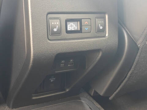 2025 Mitsubishi Outlander PHEV SEL Black Edition