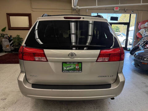 2004 Toyota Sienna