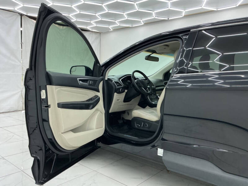 2016 Ford Edge Titanium