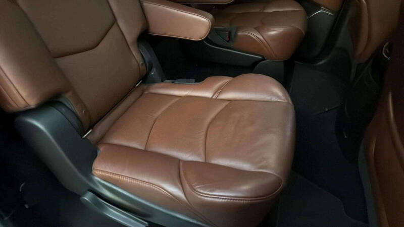 2018 Cadillac Escalade ESV Premium Luxury