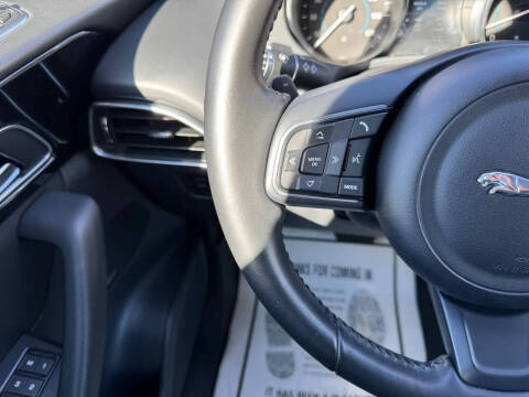 2020 Jaguar F-PACE 25t Premium