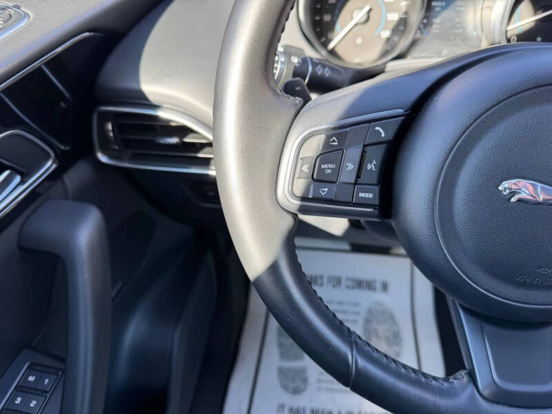 2020 Jaguar F-PACE 25t Premium