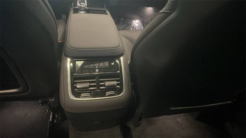 2026 Volvo XC90 B6 Plus 7P