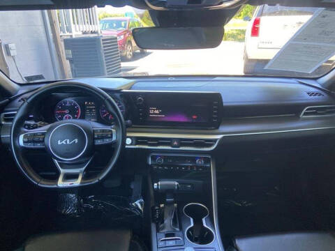 2022 Kia K5