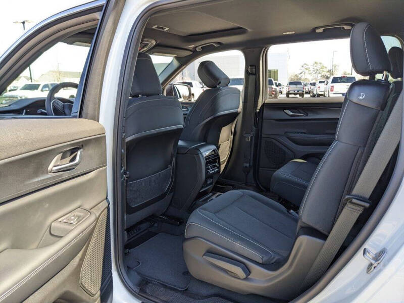 2026 Jeep Grand Cherokee L Laredo