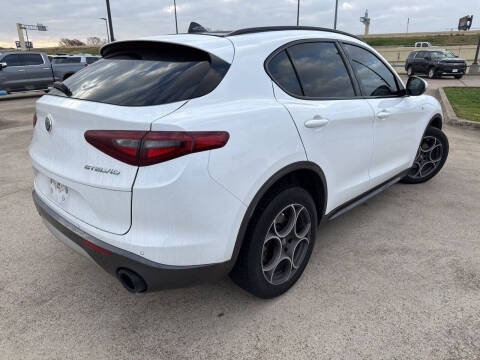 2022 Alfa Romeo Stelvio Ti