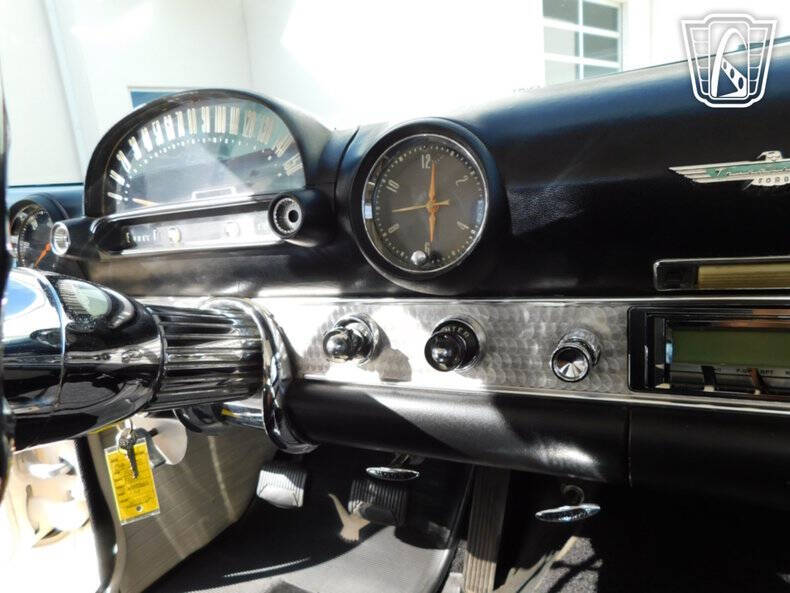 1955 Ford Thunderbird