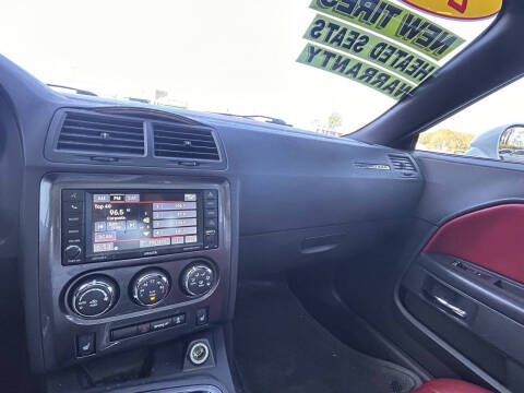 2014 Dodge Challenger SXT