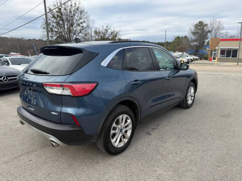 2020 Ford Escape SE